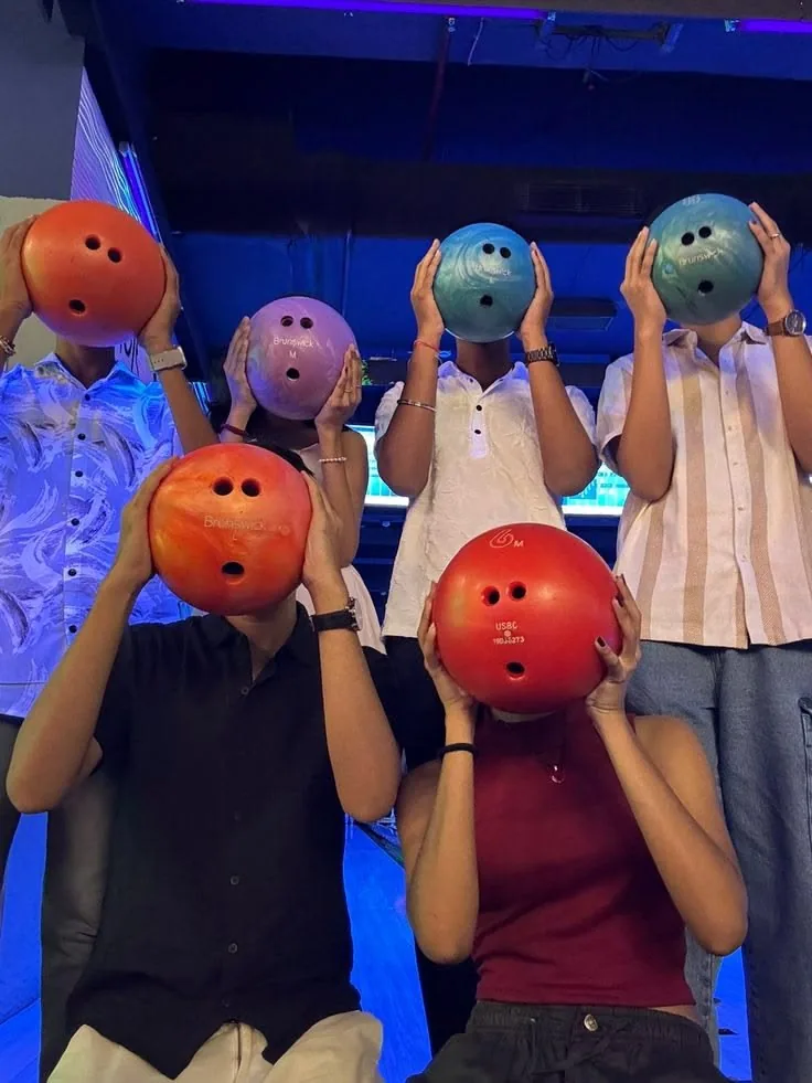 Friends at a bowling night